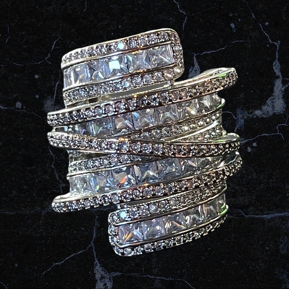 The Lubiana .925 Sterling Silver Pink Statement Ring - Picture 10 of 11